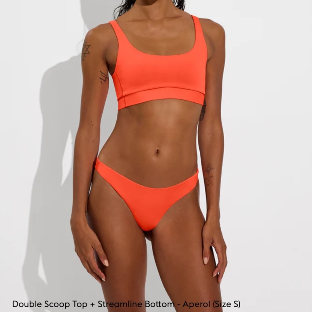 Left on Friday Double scoop top